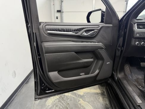 Used 2024 GMC Yukon XL Denali image 10