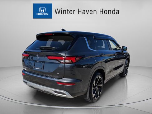 Used 2024 Mitsubishi Outlander SE image 8