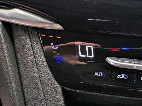 Used 2024 Cadillac XT6 Sport AWD/4WD image 8