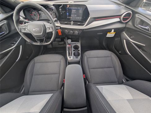 New 2026 Chevrolet Trax RS w/ Sunroof Package FWD image 31