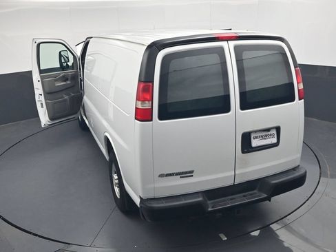 Used 2016 Chevrolet Express 2500 RWD image 55