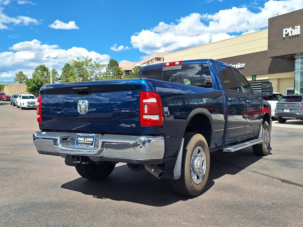 Used 2024 RAM 3500 Tradesman w/ Chrome Appearance Group AWD/4WD image 3