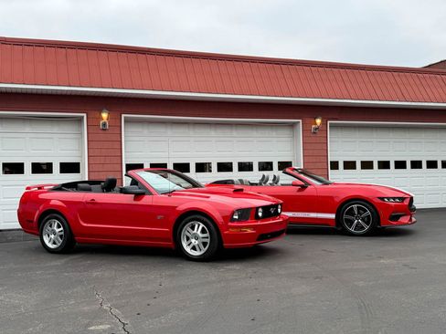 Used 2007 Ford Mustang GT Premium image 3