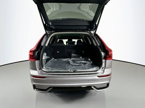 New 2026 Volvo XC60 B5 Ultra w/ Protection Package Premier image 28