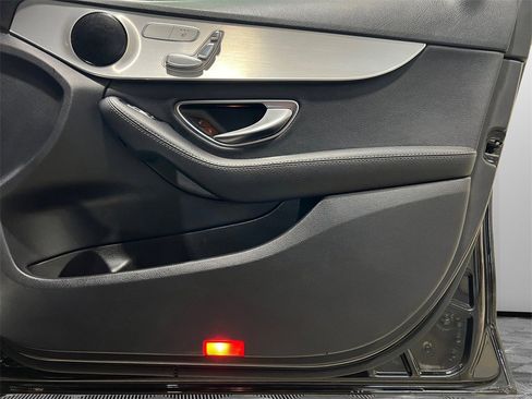 Used 2020 Mercedes-Benz C 300 4MATIC Sedan image 13