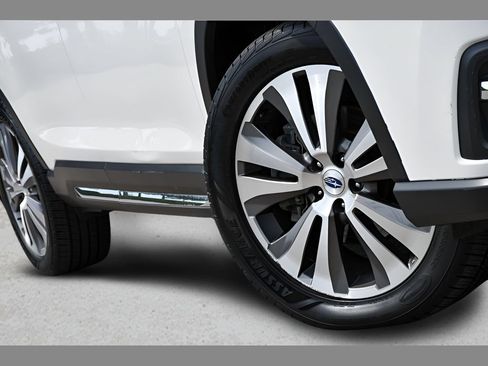 Used 2019 Subaru Ascent Touring w/ Popular Package #3 AWD/4WD image 11