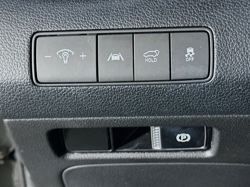 Used 2023 Hyundai Santa Fe SEL image 16