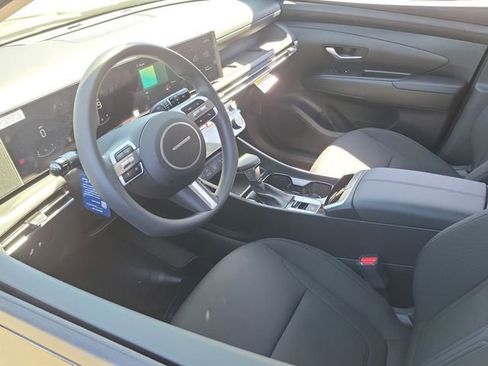 New 2026 Hyundai Tucson SEL image 2