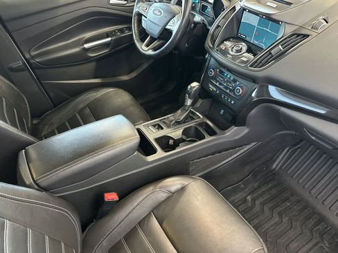 Used 2017 Ford Escape Titanium w/ Canadian Touring Package AWD/4WD image 18
