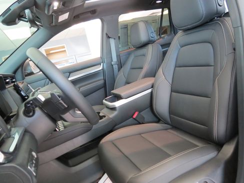 New 2026 GMC Terrain Elevation w/ Elevation Premium Package image 18