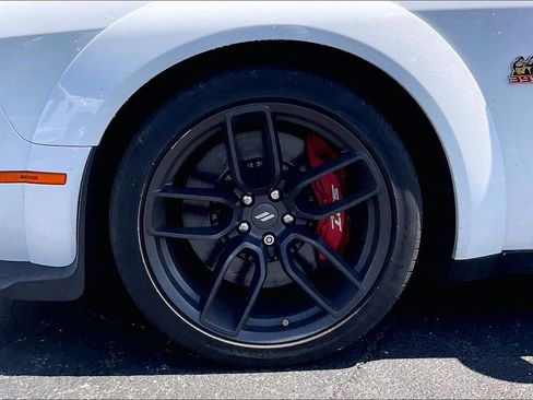 Used 2022 Dodge Challenger R/T Scat Pack RWD image 8
