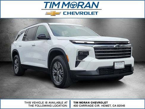 New 2026 Chevrolet Traverse LT w/ Driver Confidence Package FWD image 1