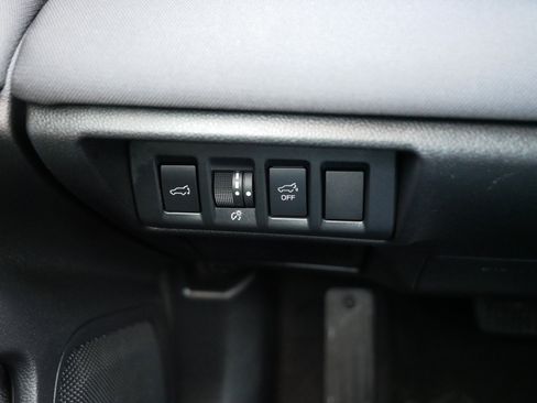 Certified 2025 Subaru Outback Premium image 26