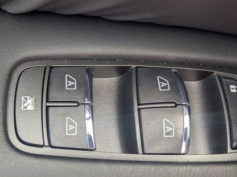 Used 2024 Nissan Armada SL w/ Captain's Chairs Package AWD/4WD image 16