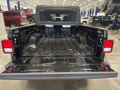 New 2026 Jeep Gladiator Sport image 5