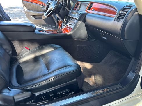 Used 2004 Lexus SC 430 Convertible image 20