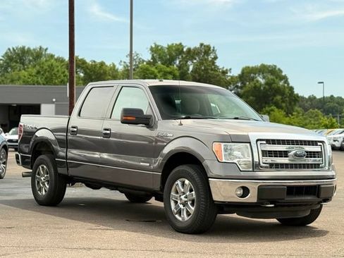 Used 2014 Ford F150 XLT w/ Equipment Group 302A Luxury AWD/4WD image 28