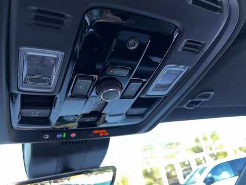 New 2026 GMC Yukon AT4 w/ AT4 Premium Package AWD/4WD image 28