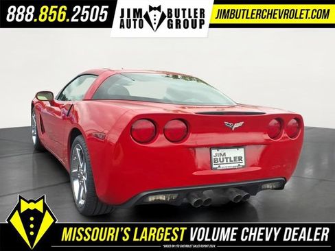 Used 2007 Chevrolet Corvette Coupe w/ Preferred Equipment Group RWD image 2