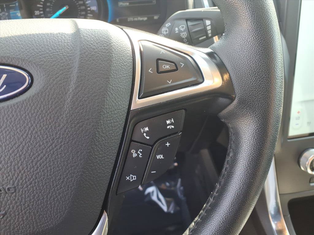 Used 2024 Ford Edge Titanium AWD/4WD image 18