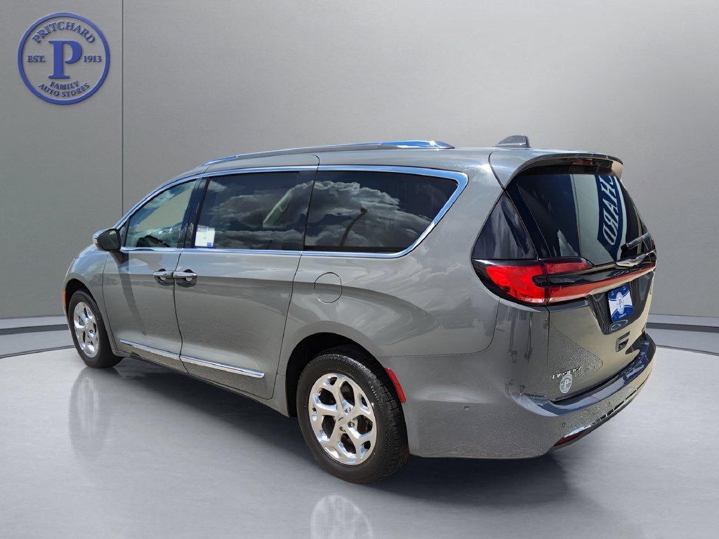 Used 2021 Chrysler Pacifica Limited w/ Premium & Safety Sphere Group AWD/4WD image 5