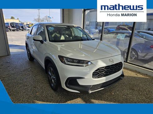 New 2026 Honda HR-V LX image 1