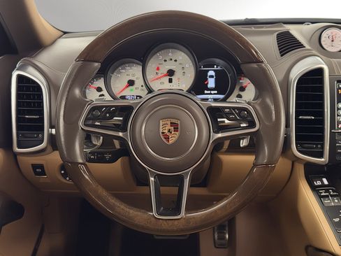 Used 2016 Porsche Cayenne S AWD/4WD image 20