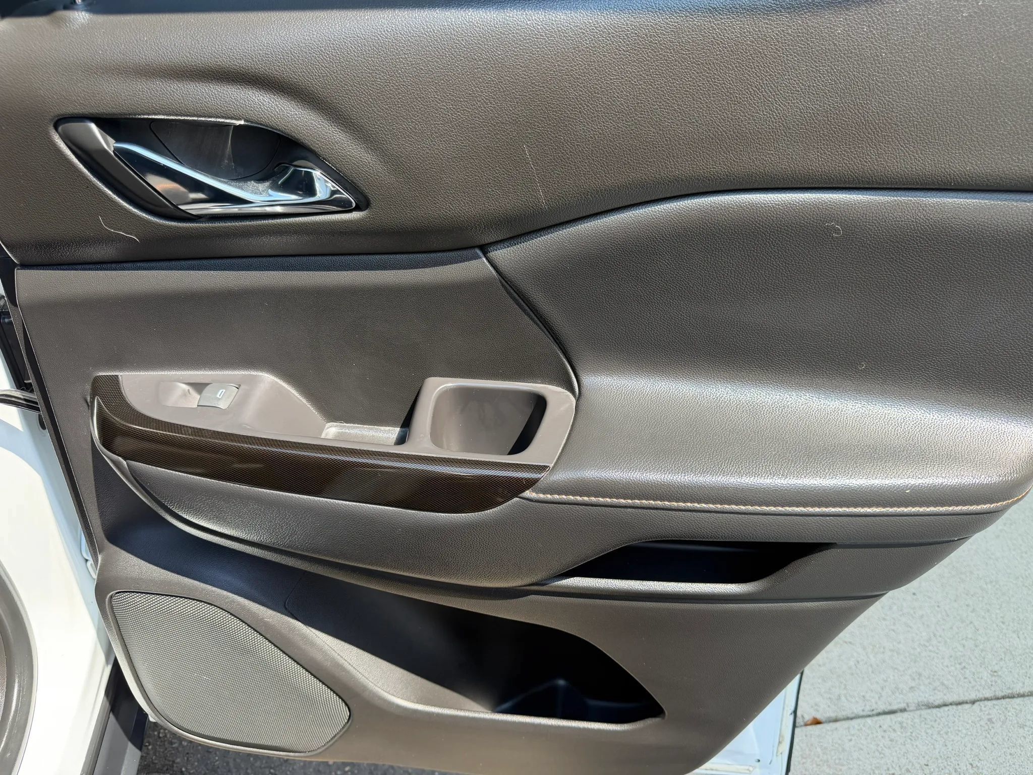 Used 2020 GMC Acadia AT4 AWD/4WD image 11