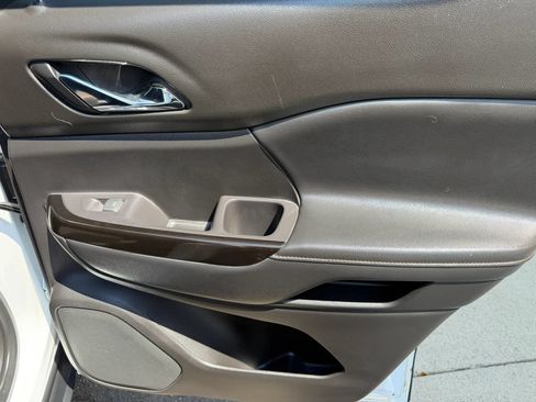 Used 2020 GMC Acadia AT4 AWD/4WD image 11