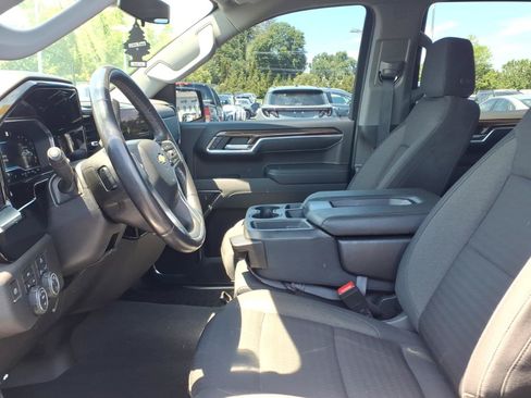 Used 2022 Chevrolet Silverado 1500 LT AWD/4WD image 20