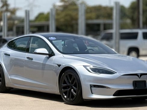 Used 2025 Tesla Model S AWD/4WD image 1