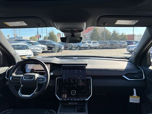 New 2026 GMC Acadia Denali w/ Super Cruise Package image 27