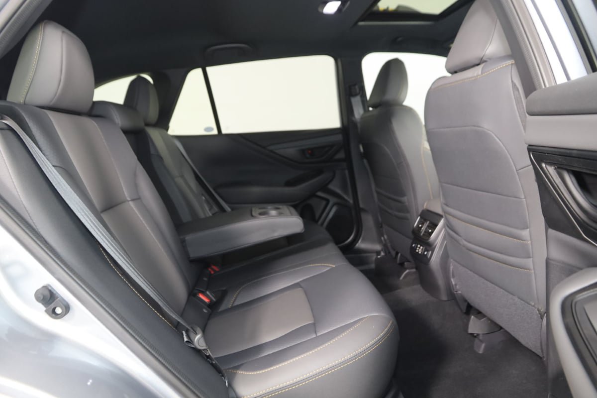 Used 2025 Subaru Outback Wilderness AWD/4WD image 15