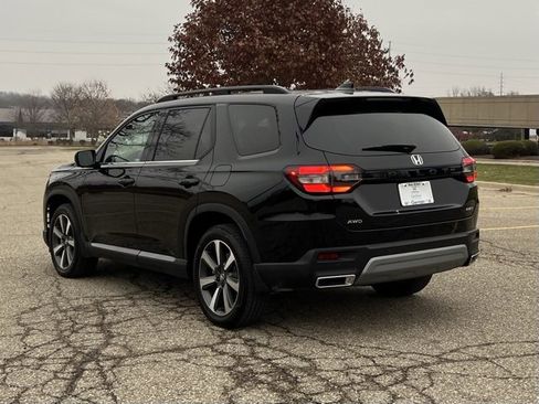 Certified 2025 Honda Pilot Elite image 4