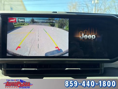 Used 2025 Jeep Wrangler Unlimited Sahara AWD/4WD image 25