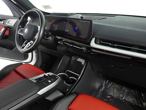 Used 2023 BMW X1 xDrive28i w/ Premium Package image 13