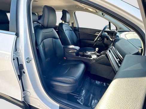 Certified 2024 Kia Sportage EX FWD image 27