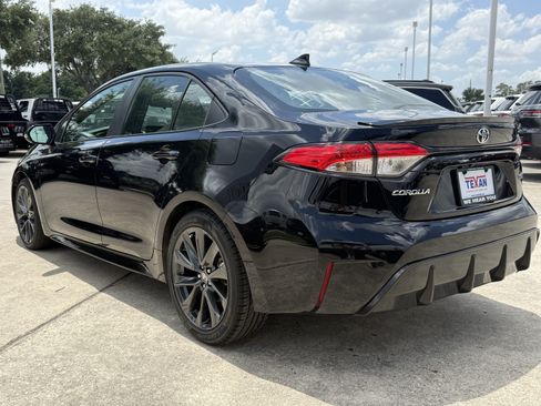 Used 2025 Toyota Corolla SE FWD image 7
