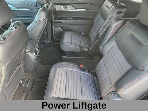 Used 2025 Ford Explorer ST-Line w/ Premium Package AWD/4WD image 14