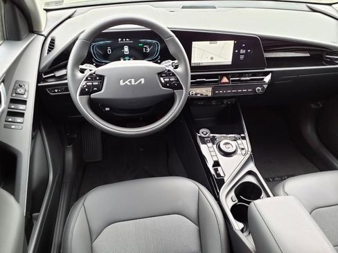 New 2025 Kia Niro EX w/ EX Cold Weather Package image 11