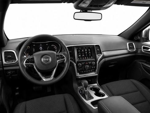 Used 2018 Jeep Grand Cherokee Laredo AWD/4WD image 23