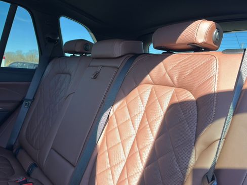 New 2026 BMW X5 xDrive40i w/ Climate Comfort Package image 16