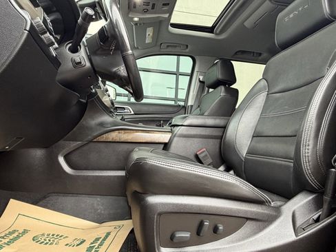 Used 2019 GMC Yukon Denali w/ Denali Ultimate Package image 9