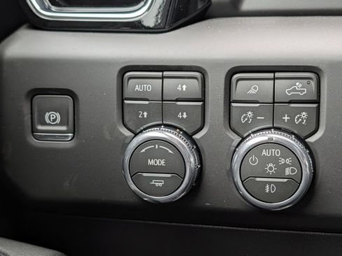 New 2026 GMC Sierra 1500 Denali w/ Denali Reserve Package AWD/4WD image 42