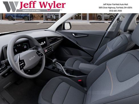 New 2026 Kia Niro LX image 18