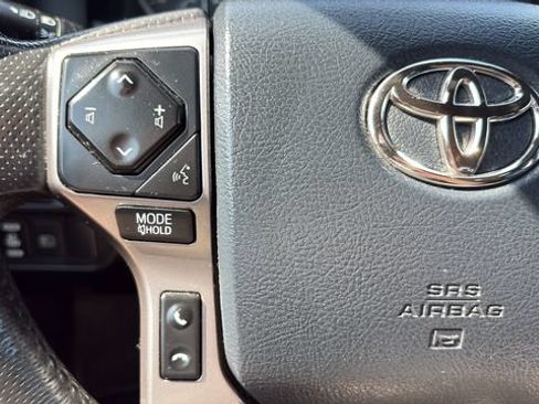 Used 2018 Toyota Tacoma Limited AWD/4WD image 9