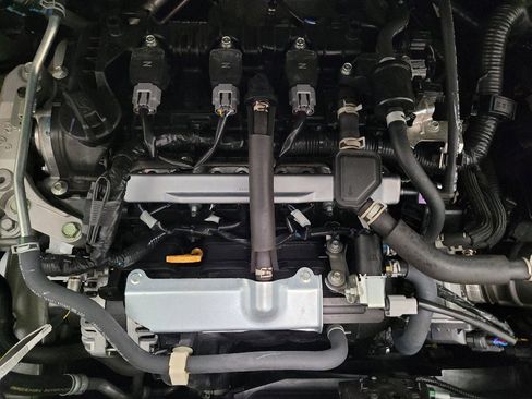 Used 2025 Nissan Versa SR w/ Trunk Package FWD image 30