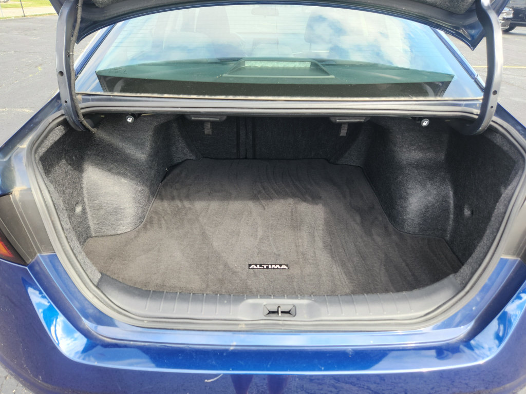 Used 2024 Nissan Altima 2.5 S FWD image 17