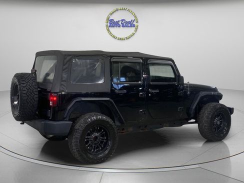 Used 2013 Jeep Wrangler Unlimited Sport AWD/4WD image 6