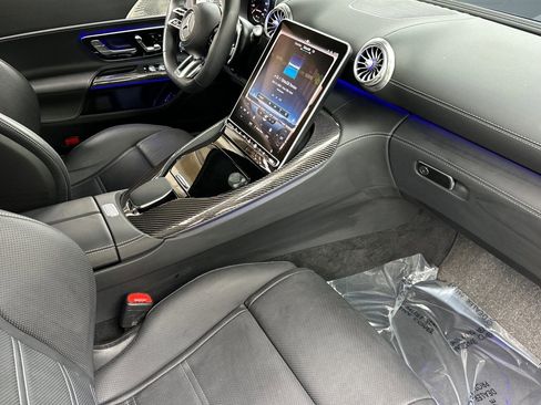 Used 2022 Mercedes-Benz SL 55 AMG 4MATIC image 32